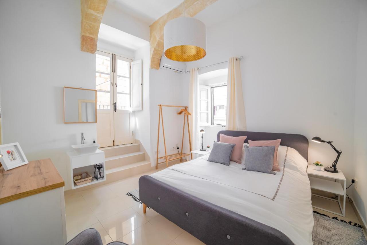 Carmelita Maisonette Валетта Экстерьер фото