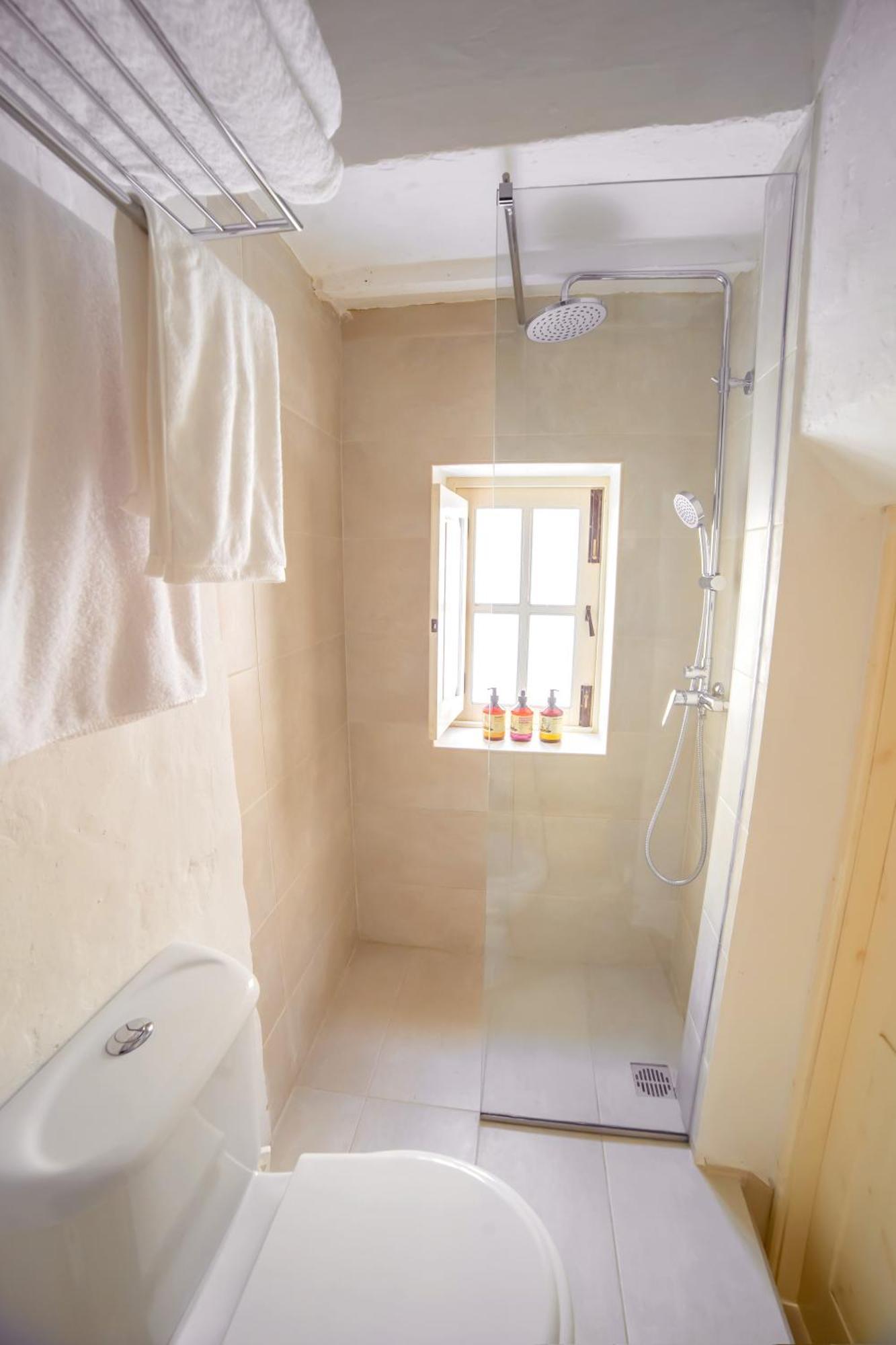 Carmelita Maisonette Валетта Экстерьер фото